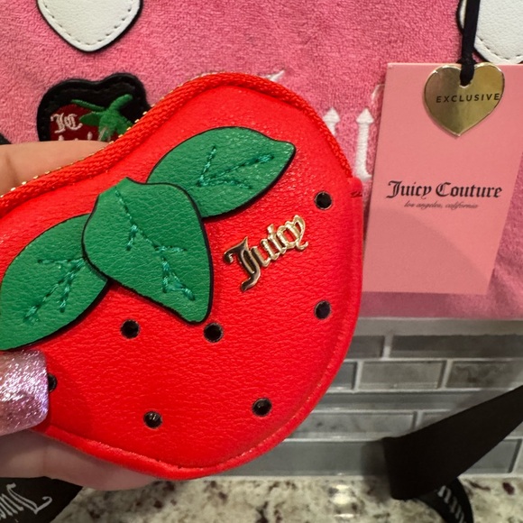 Juicy Couture sweet and juicy 🍓🍓🍓bag w/ Strawberry Coin Purse - Picture 3 of 12